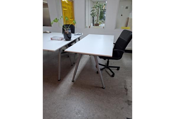 2 tafels voor werk of hobby ruimte - 20251127_123938