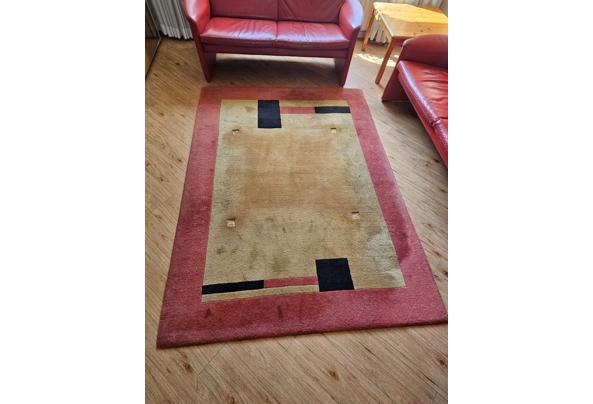 Vloerkleer rood/geel/zwart 220x160 - 20260513_171507