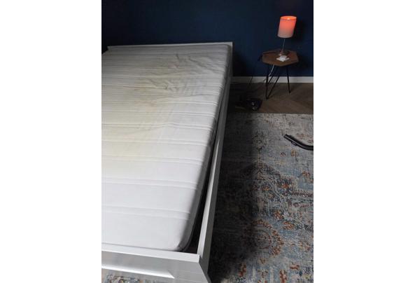 Bed (frame goede staat, matras oud) - WhatsApp-Image-2026-04-02-at-10-11-15-(1)