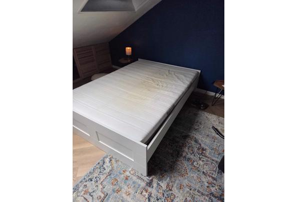 Bed (frame goede staat, matras oud) - WhatsApp-Image-2026-04-02-at-10-11-15