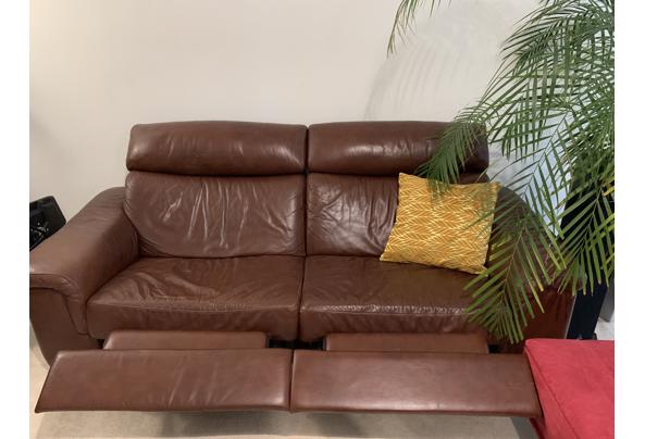 Sofa - leather couch with electric leg extension  - 75531E08-A116-4BF1-AD3E-A9BAD67A0282.jpeg