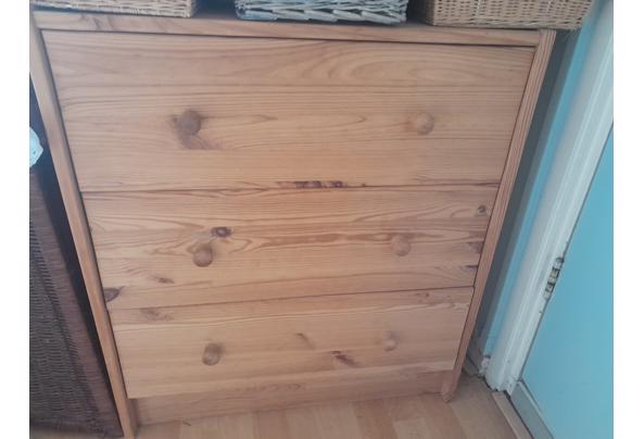 2 vuren houten ladenkastjes - 20260329_170803