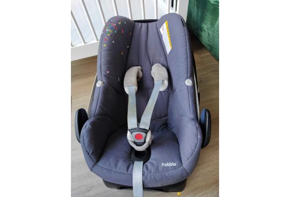 MaxiCosi Pebble autostoeltje incl. FamilyFix onderstel - IMG-20231102-WA0002