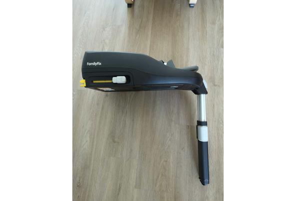 MaxiCosi Pebble autostoeltje incl. FamilyFix onderstel - IMG-20231102-WA0007