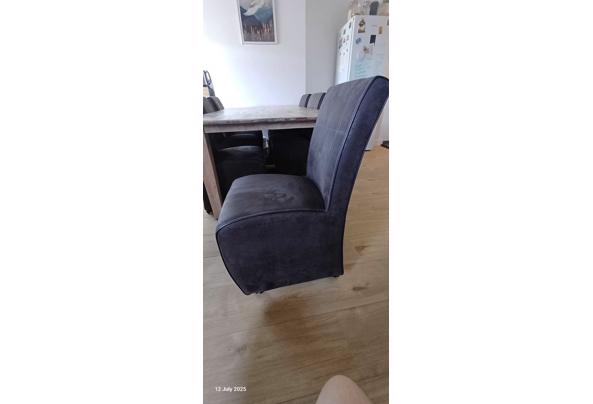 Tafel en eetkamerstoelen - IMG-20250810-WA0004