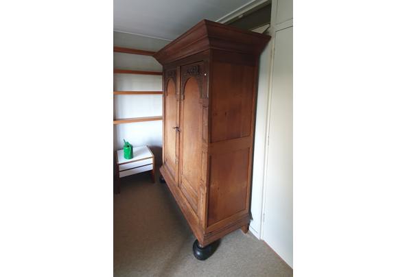Mooie antieke kast. Gratis - 20250901_190844_uitsnede