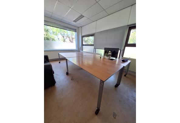 Bureaus / tafels - 20250511_145621