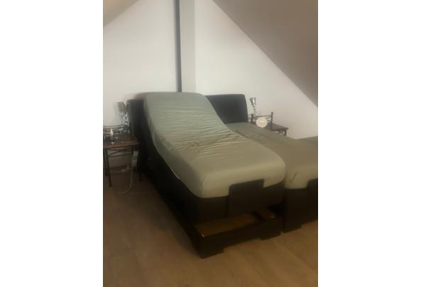 Bed elektrisch verstelbaar met 2 nachtkastjes - Afbeelding-van-WhatsApp-op-2025-07-29-om-11-39-47_4079d676