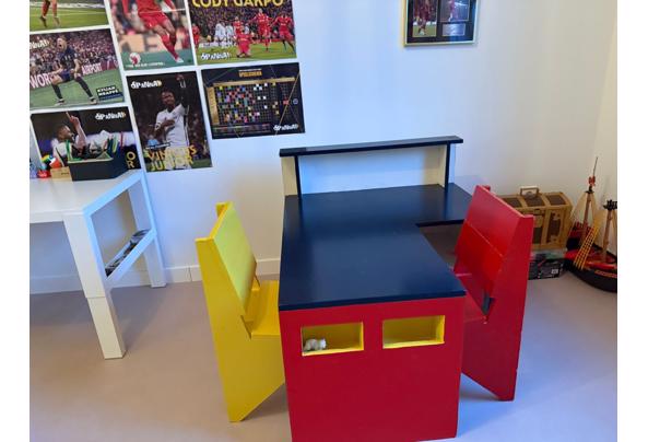 Peuter speel bureautje  - 4a02e103-046e-49de-9320-d8fac5897de3