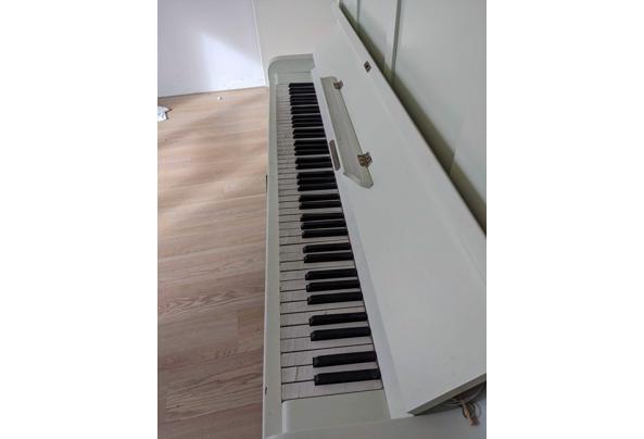 (oude) Piano  - WhatsApp-Image-2024-03-29-at-17-19-17