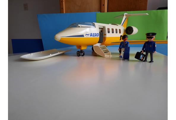 Playmobil vliegtuig met personeel - 20220122_152110