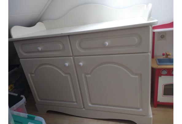 Commode met wandplank - IMG_20260420_170744781