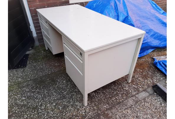 Gratis metalen buro - 20250414_102843