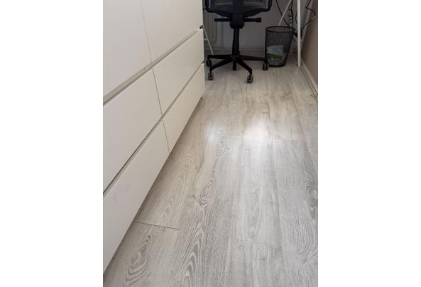 Laminaatvloer Krono Swiss 68m2 incl 79m plint - IMG_7912 Laminaatvloer Krono Swiss 68m2 incl 79m plint - IMG_7912