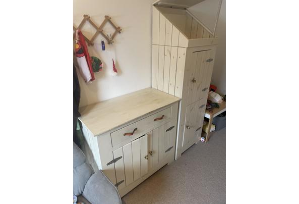 Goede houten kledingkast en commode  - IMG_5064