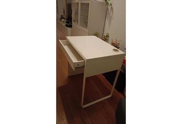 Klein bureau van ikea - IMG-20250820-WA0008