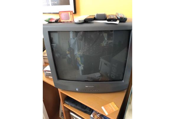 Oude nog werkende TV's met Dikke Kont - IMG_0124