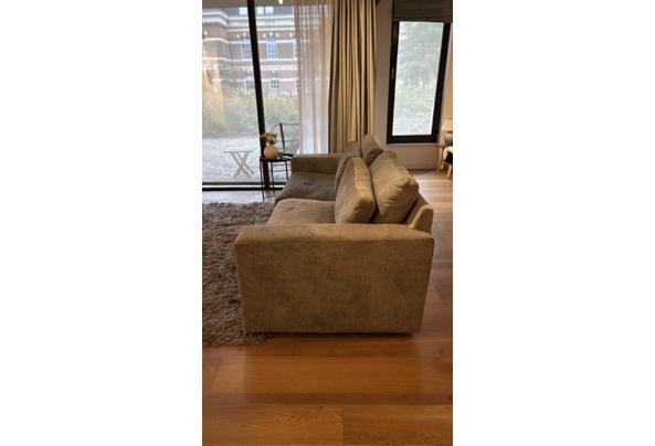 Grijze 3-zitsbank met hocker - IMG_8625-normaal