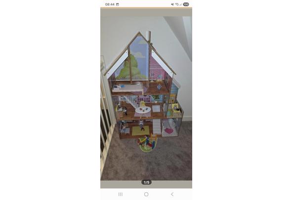 Mooi groot poppenhuis - Screenshot_20261011_163247_Gallery