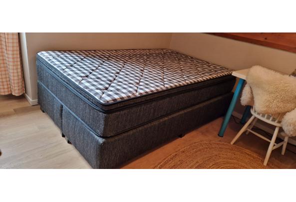 Bed.  Box spring antraciet grijze stof, 2.00 x 1.20 meter - bed-1