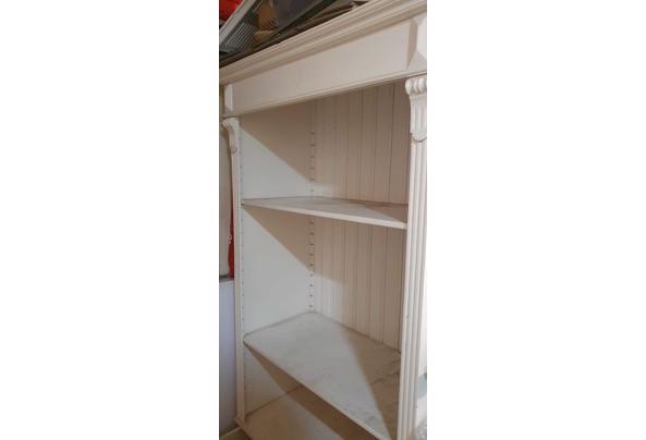 3 grote witte kasten - IMG-20260809-WA0013