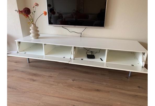 TV meubel van Ikea kleur wit - TV-kast-2 TV meubel van Ikea kleur wit - TV-kast-2