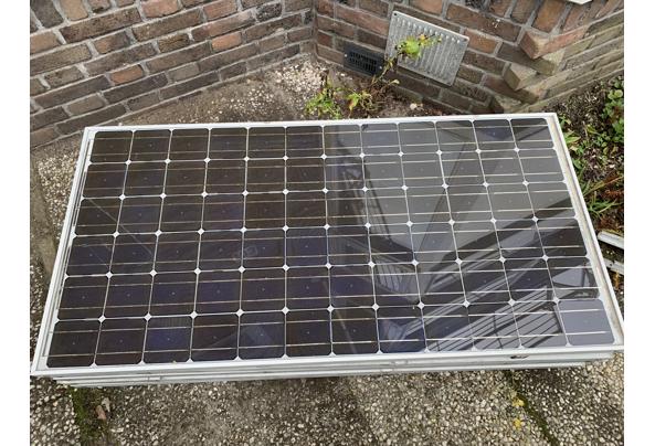 5 gebruikte zonnepanelen - C99FB347-7571-4A96-858D-88B0D54A0C9D