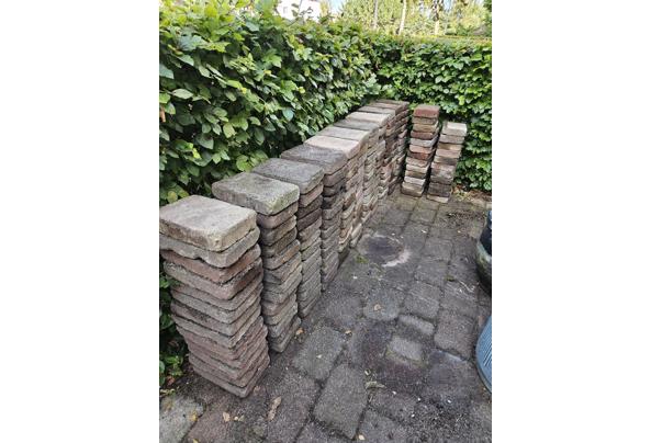 Getrommelde bonte terrasbestrating - 20240823_172305