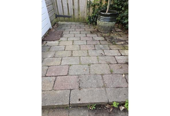 Getrommelde bonte terrasbestrating - 20240823_172837