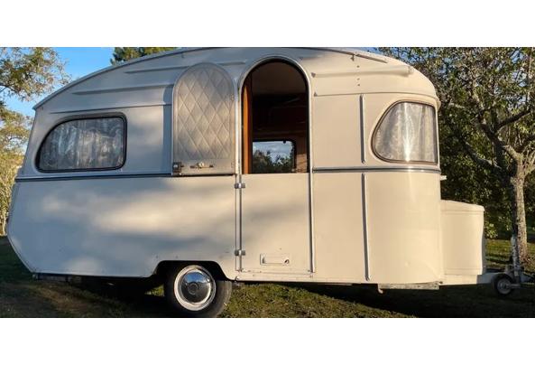 Gedoneerde caravan uit 1967 - 26ecd3f235e7fc76a58550f4f95e58cb0bbae58e_edit_3105408709811030_639284046300753476 Gedoneerde caravan uit 1967 - 26ecd3f235e7fc76a58550f4f95e58cb0bbae58e_edit_3105408709811030_639284046300753476