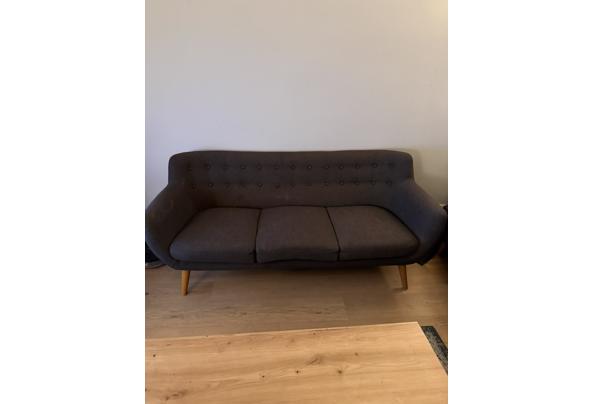 Grijze stoffen driezitter - 94802F14-C8C6-414E-B9D8-B304A5EA4ECD_1_105_c