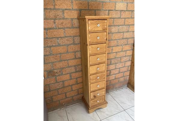 Houten ladekast - 18A118A2-518F-49B3-9D4C-8986527E3CDC