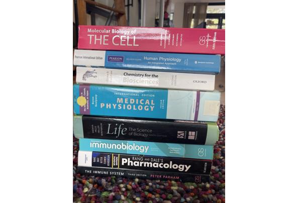 Boeken biomedische wetenschappen - image