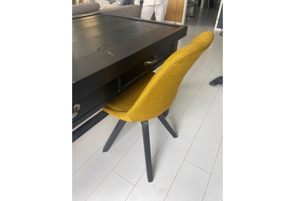 Eettafel compleet met stoelen.  - b9d4fad8-943f-4011-9fc7-7d72b8c779cc