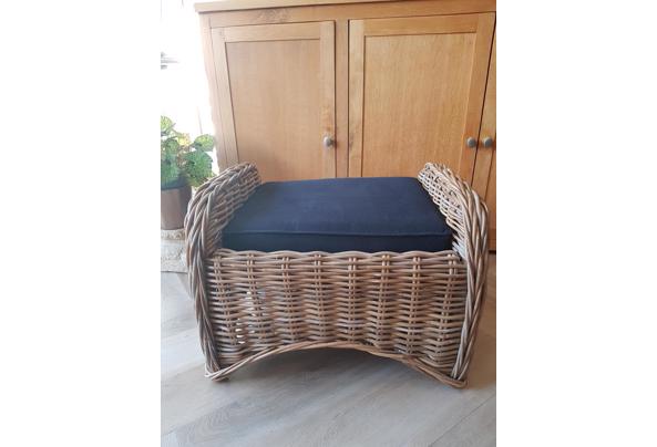 2 Rotan fauteuils en footstool - Footstool