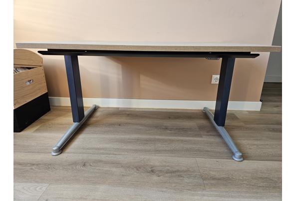 Bureau (in hoogte verstelbaar) - 20251107_105403