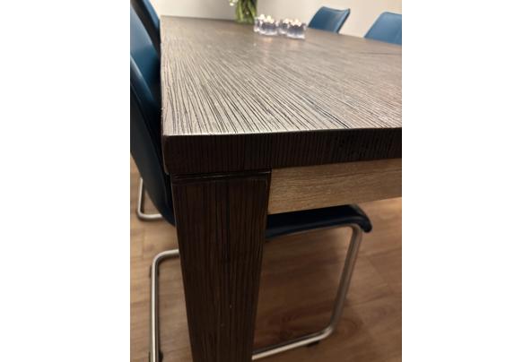 Donkerbruine eettafel – 6p - stevig en sfeervol - IMG_2677