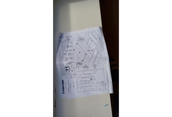 Mooie kledingkast met losse boekenkast - 20260514_171313