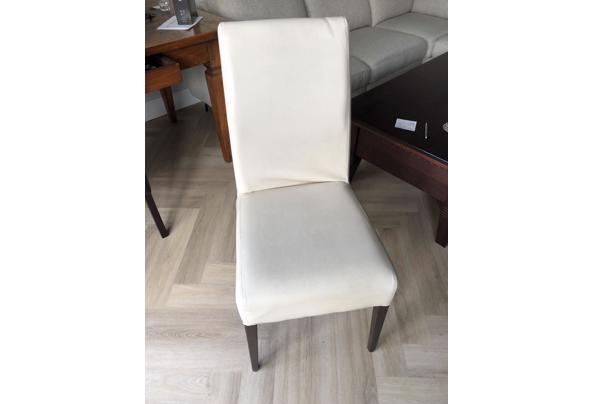 4 eetkamer stoelen, 2 wit, 2 bruin - IMG-8401