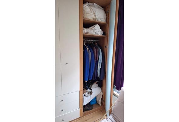 2 deurs witte kledingkast en kledingkast met glazen deur - 9615f1d8-a26e-4d35-93fb-134ee0f5caeb