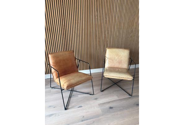 2 cognac stoelen / fauteuils - 2d46e7c1-0a0b-4af2-b66f-1ce3196c5957 2 cognac stoelen / fauteuils - 2d46e7c1-0a0b-4af2-b66f-1ce3196c5957