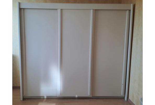 Kledingkast - 20260217_111120 Kledingkast - 20260217_111120