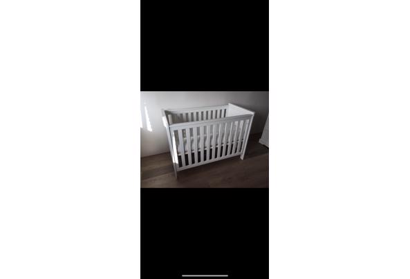 Kidsmill Savigno babykamer wit - commode en ledikant - 3A2AEA9A-194A-48E4-B682-C7B63CA55AC5