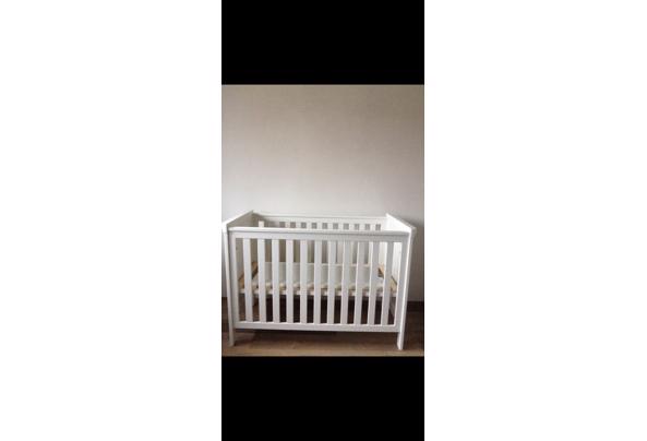 Kidsmill Savigno babykamer wit - commode en ledikant - 491D409A-829F-4072-AB72-6A4FA91F09E6