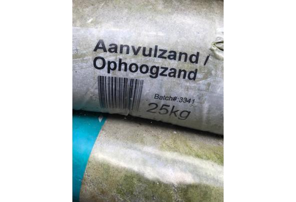 5 zakken ophoogzand van 25 kilo per stuk zo snel mogelijk - c80cd789-d949-452b-b0ae-2a052d3c8d81