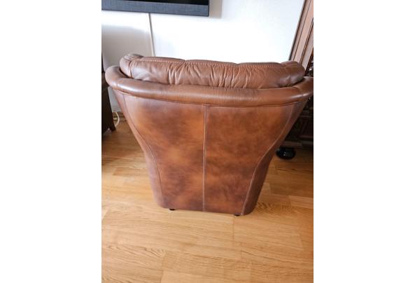 Warmbruin lederen fauteuil - 20251010_145253