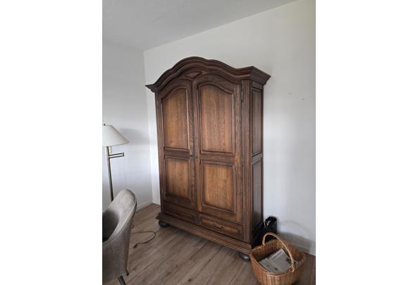 Grote eikenhouten kast - 20261015_165912