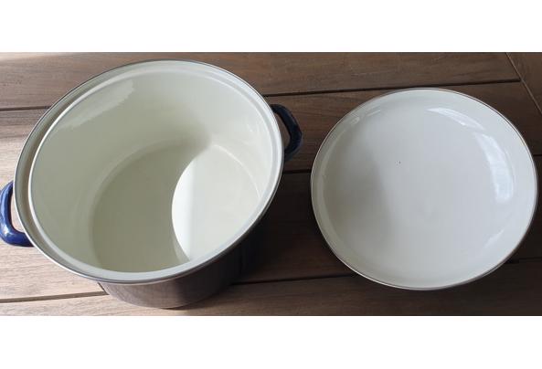 Soeppan met handvatten voor 8pers - 02---Soeppan
