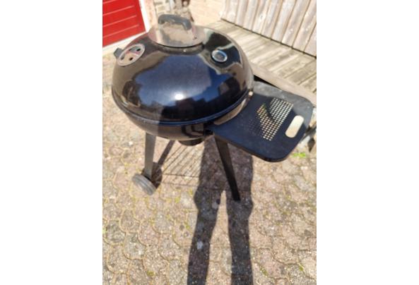 Goede kogelbarbeque. - 17462604590188627857638781242666