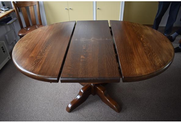 Ouderwetse donker-eikenhouten eettafel voor 4 tot 6 personen - 1278
